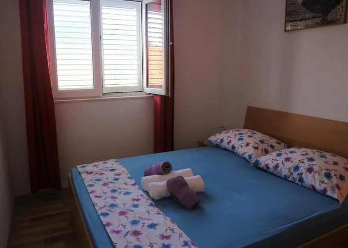 Apartment Loncarevic